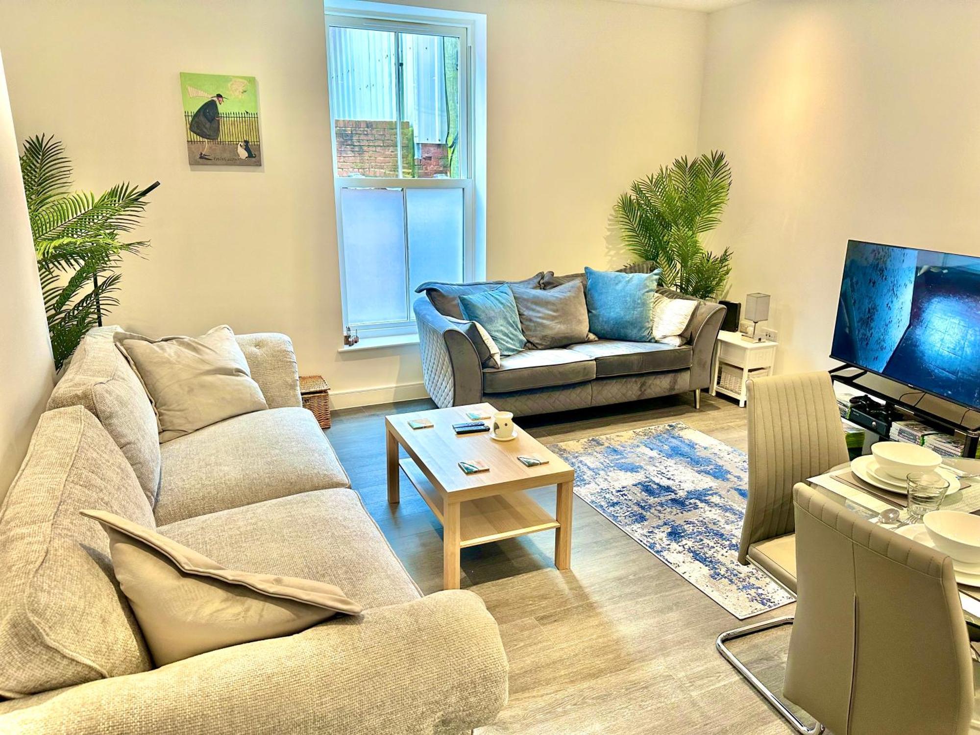 풀 Contemporary Charm By The Quay With Garden 아파트 외부 사진