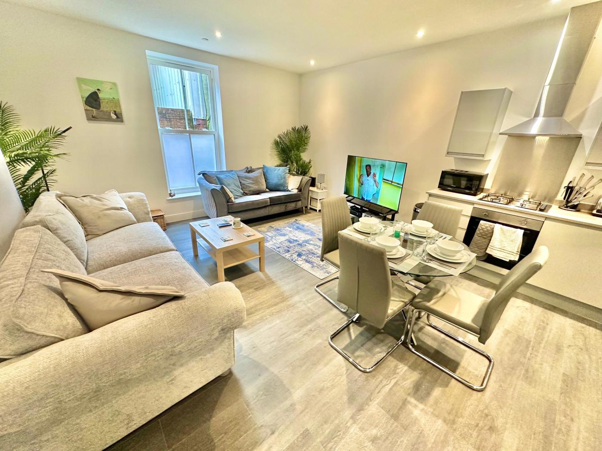풀 Contemporary Charm By The Quay With Garden 아파트 외부 사진